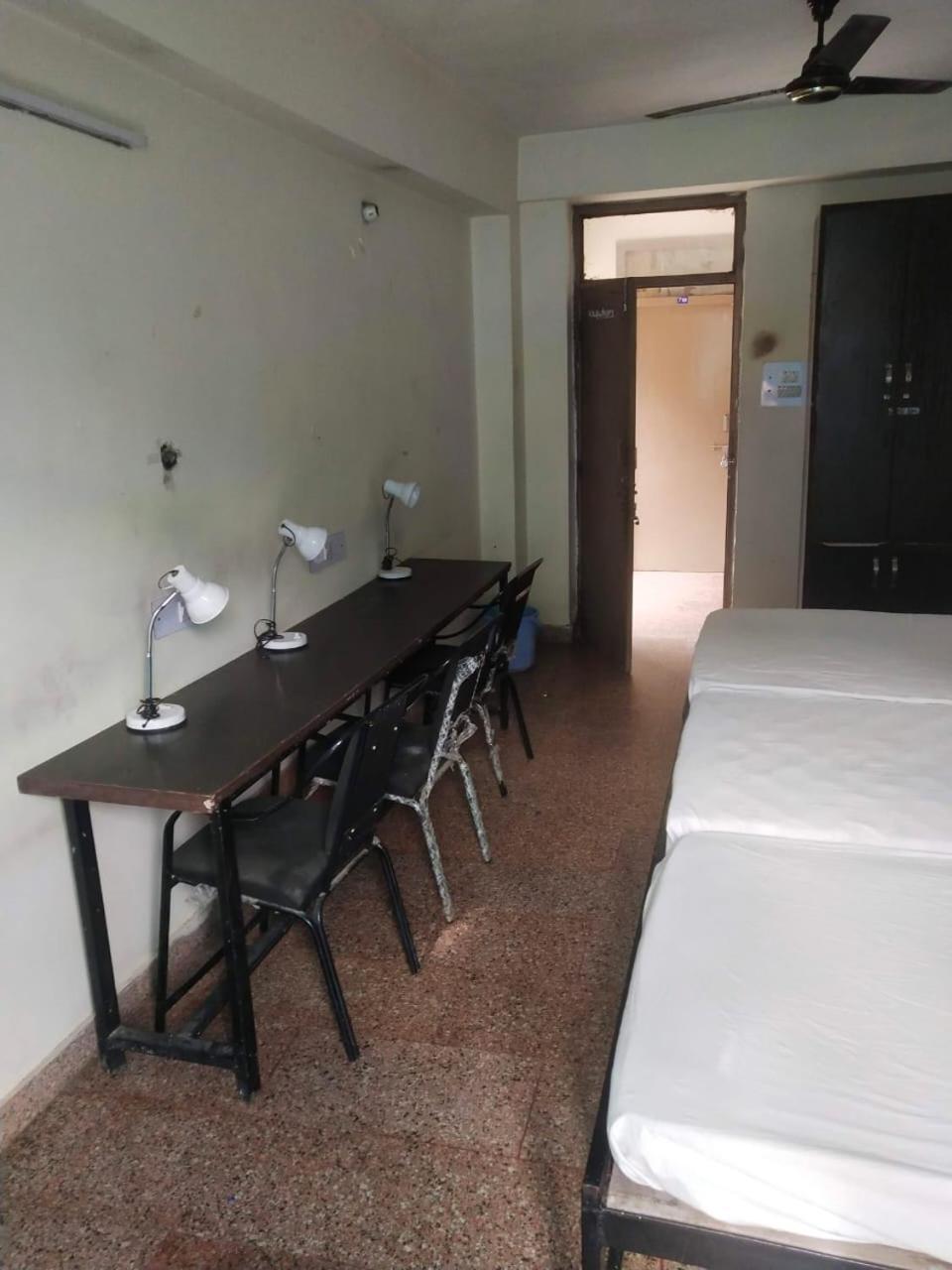 Abuzz Oxfordcaps Chanakya Hostel Solan Luaran gambar